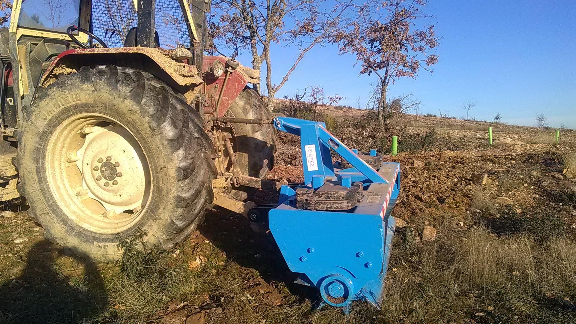 Rouleau débroussailleur porté Ménard-Darriet